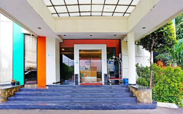 Sans Hotel Fiducia Serpong