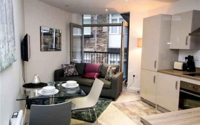 Stayzo Modern Studio Apartment 1 in Bradford City