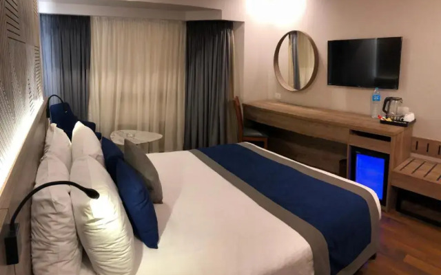Pyramisa Suites Hotel Cairo