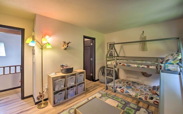 Family-friendly Galena Townhome w/ Community Pools