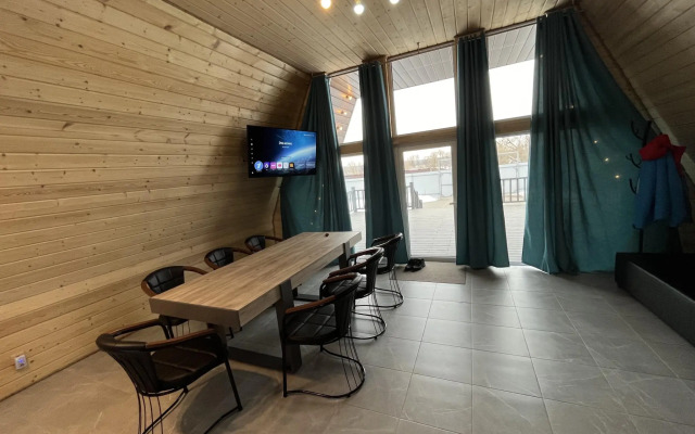 Коттедж на базе отдыха АлексА