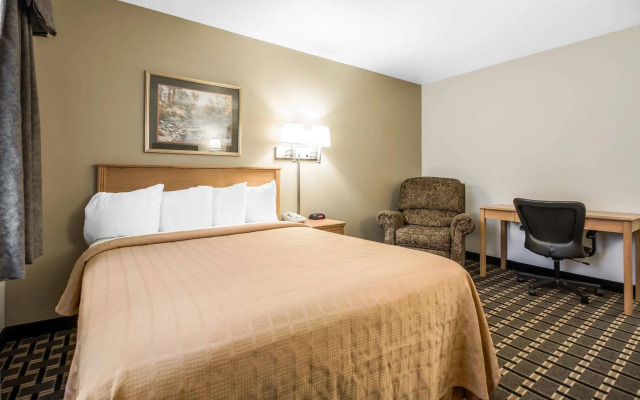 Quality Inn Mauston I-90