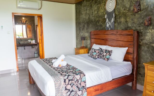 West Break Bali Medewi