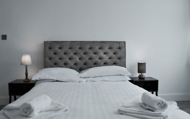 Sapphire House Apartments