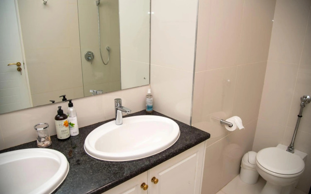 18 Quay West, Waterfront