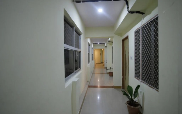 Oyo 23610 Hotel Karani Darshan