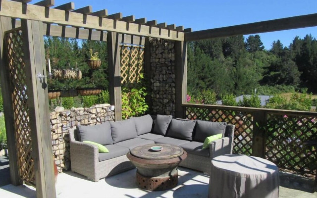 Redwood Valley B & B