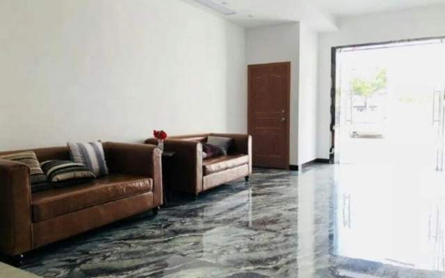 E-house hotel (ningbo zhenhai middle school store)