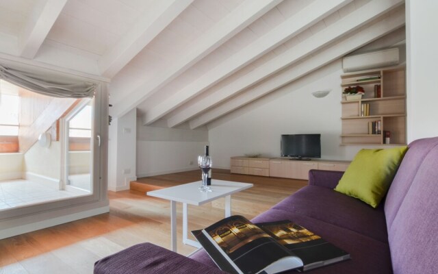 Sirmione Halldis Apartments
