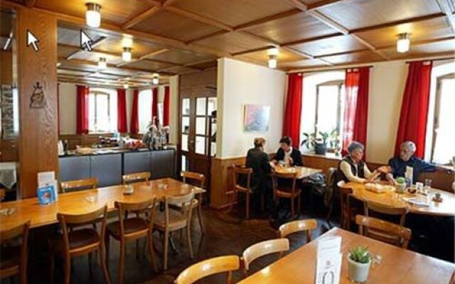 Hotel Linde AG