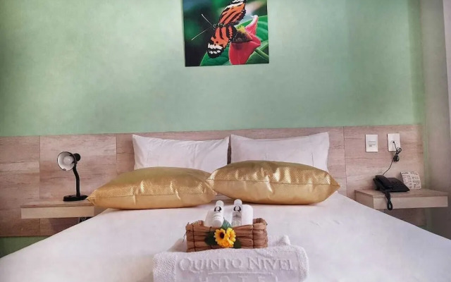 Hotel Quinto Nivel