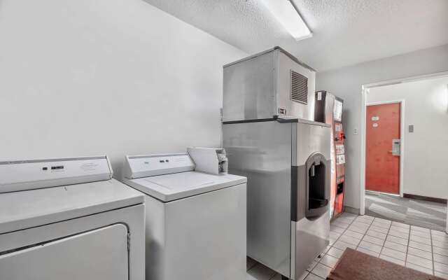 Motel 6 Abbeville, LA