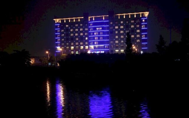 Four Seasons Rayli Hotel - Ningbo