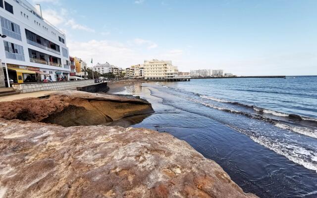 Home2Book Duplex El Medano Pool & Terrace