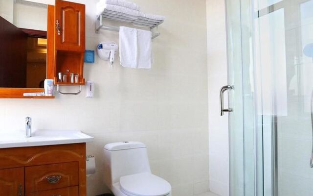 Qingdao Lucky and Better Hotel