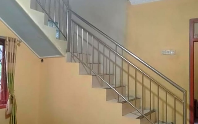 Kurnia Pandawa Homestay Syariah by Luxury Degree