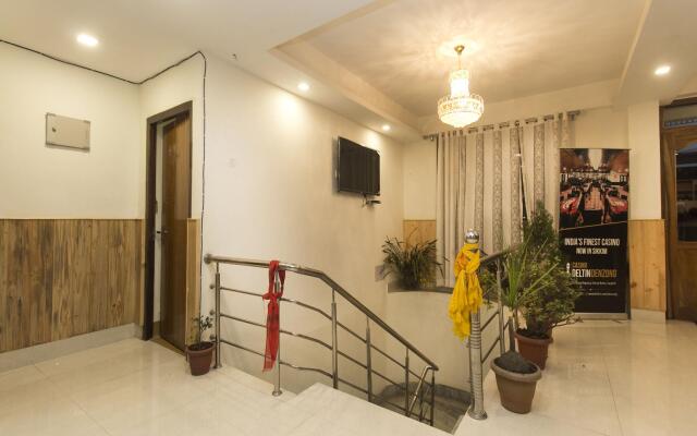 OYO 14341 Hotel Highland Vista
