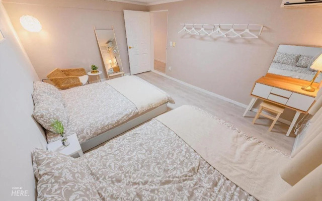 Family & Friends House