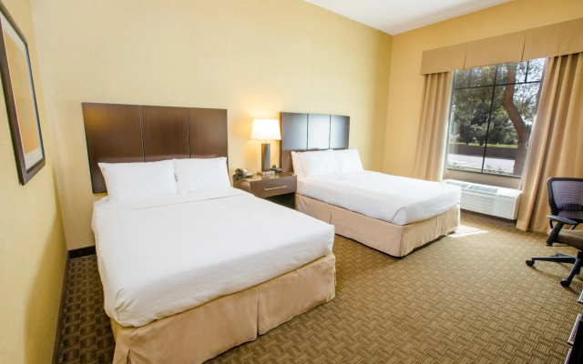 Holiday Inn Phoenix - Chandler by IHG