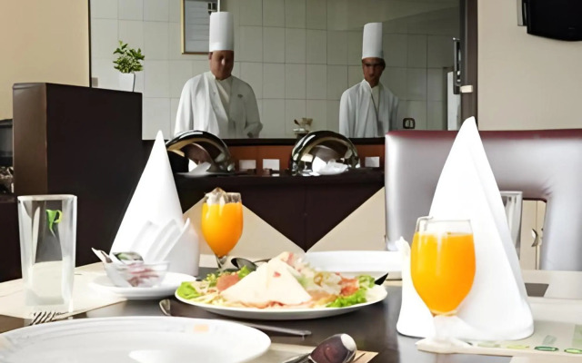 Hotel Pallavi West
