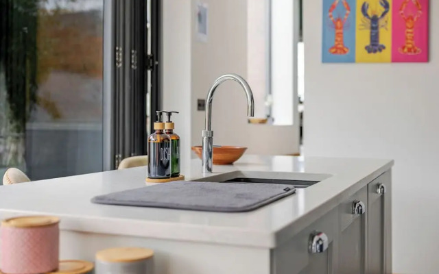 Stylish 5BD Townhouse in Leamington Spa