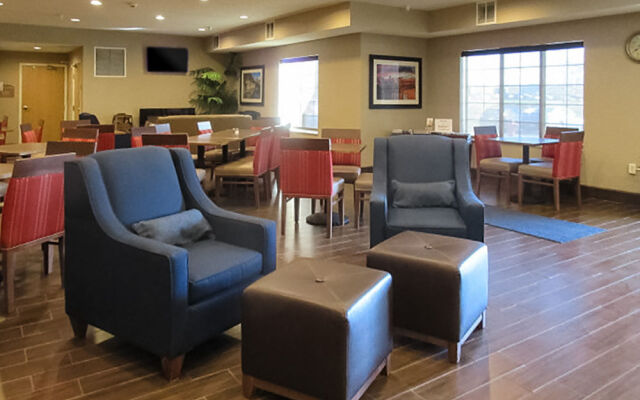 Comfort Inn & Suites