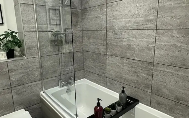 The Retro Suite With Wii Games and Entertainment