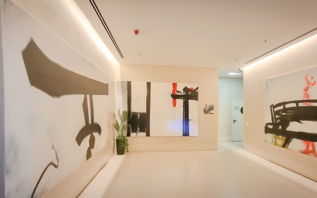 Design Apt Parking Included 2BDR TL30