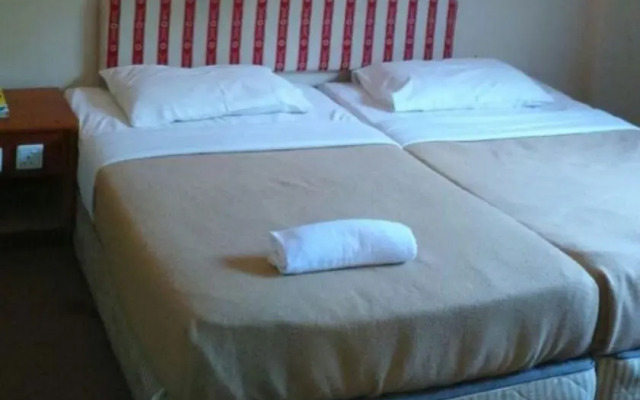 Royal Palms Hotel & Spa