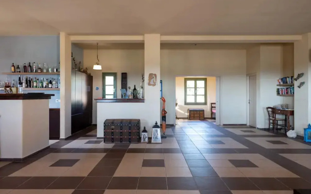 Cozy Gem With Access to a Sparkling Shared Pool