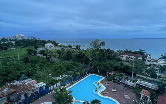 La Mirada Residences