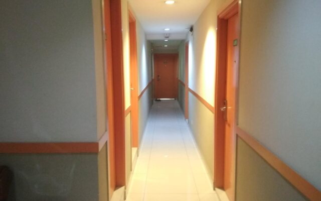 New Eastern Hotel