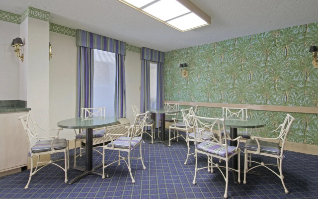 Americas Best Value Inn Dallas