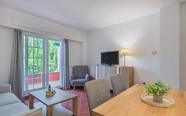 2-bedroom Beachfront Apartment