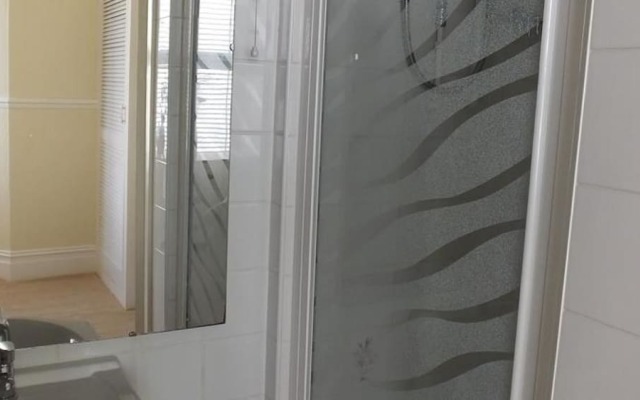 Lyndale House, Tenby