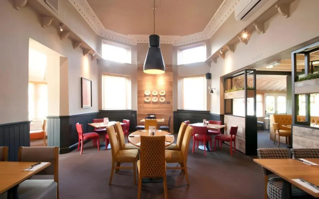 Premier Inn Taunton East