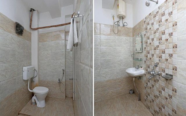 OYO Flagship 5716 Hotel Krishna