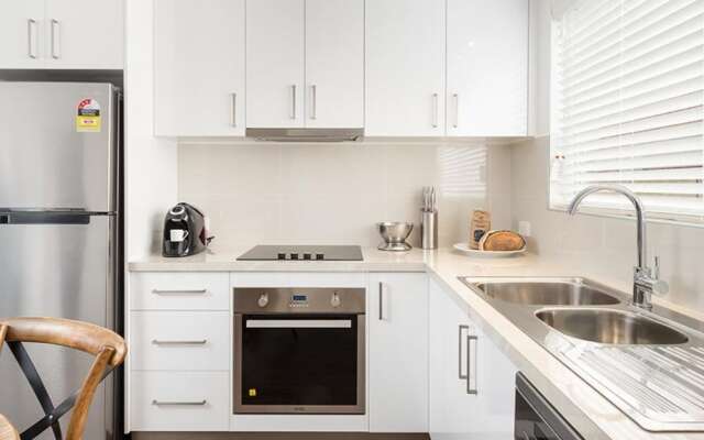 Rustic Charm - Central & Sophisticated