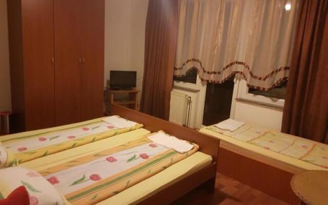 Motel Restoran Grand