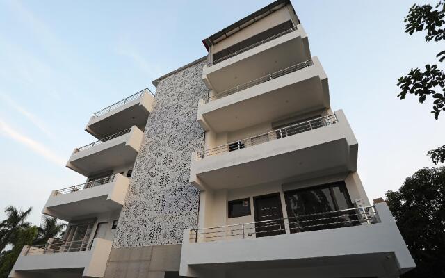 OYO Flagship 14945 Hotel UK-07