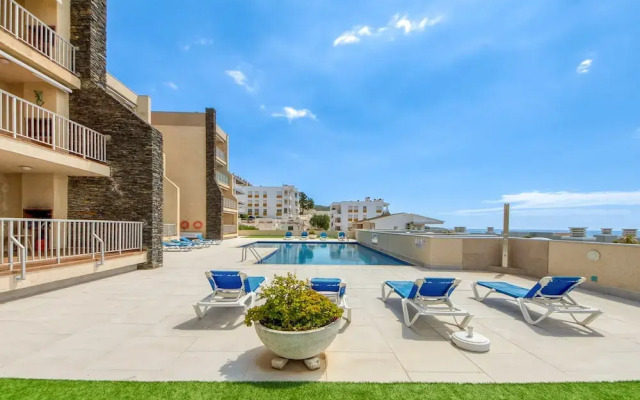 Posh Apartment Near Canyelles Petites