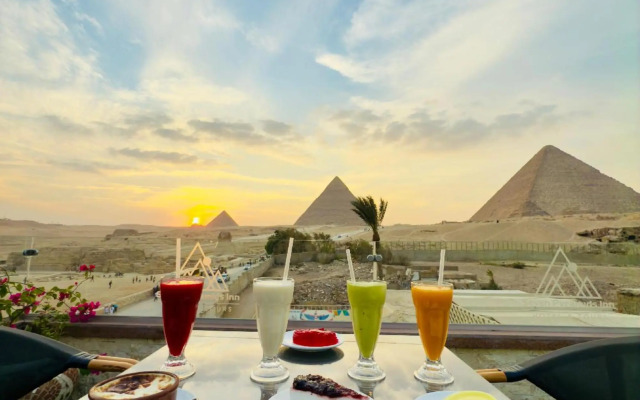 Pyramids Village Inn
