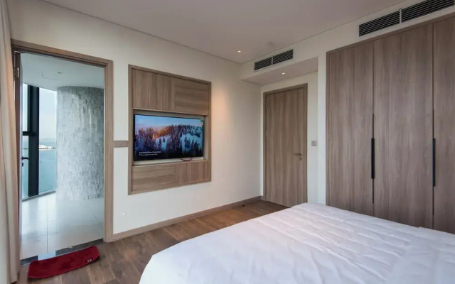 A La Carte Ha Long Residence