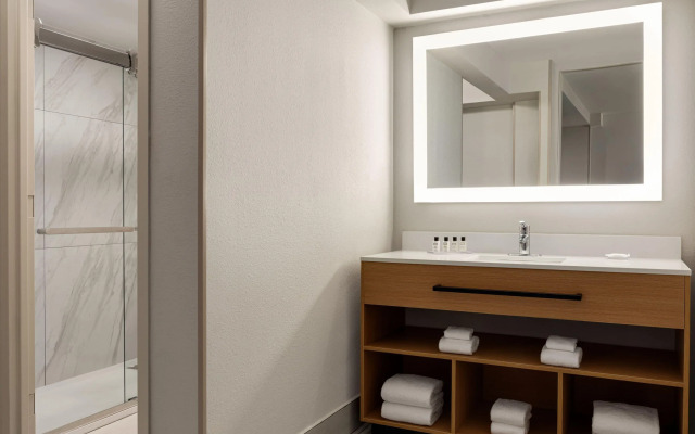 Wyndham Garden Atlanta Airport