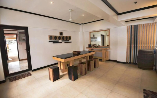 Abozza Resort