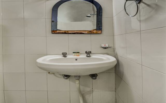 Collection O 18320 Hotel Utsav