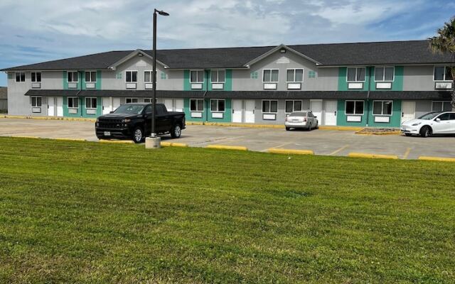 Conn Brown Harbour Inn