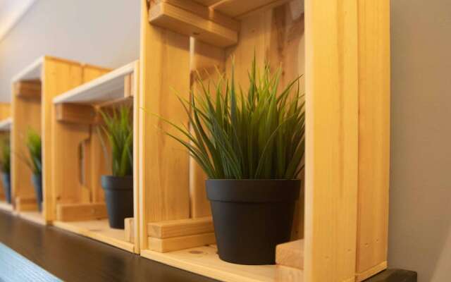 Modern Holiday Home in Bristol with Hot Tub