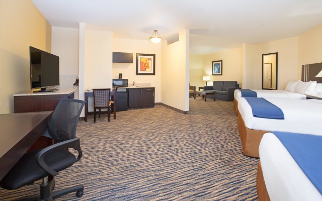 Holiday Inn Express Hotel & Suites Denver North - Thornton, an IHG Hotel