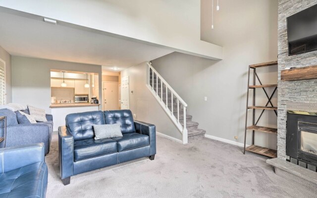 Ellicottville Townhome ~ Half Mi to Slopes!